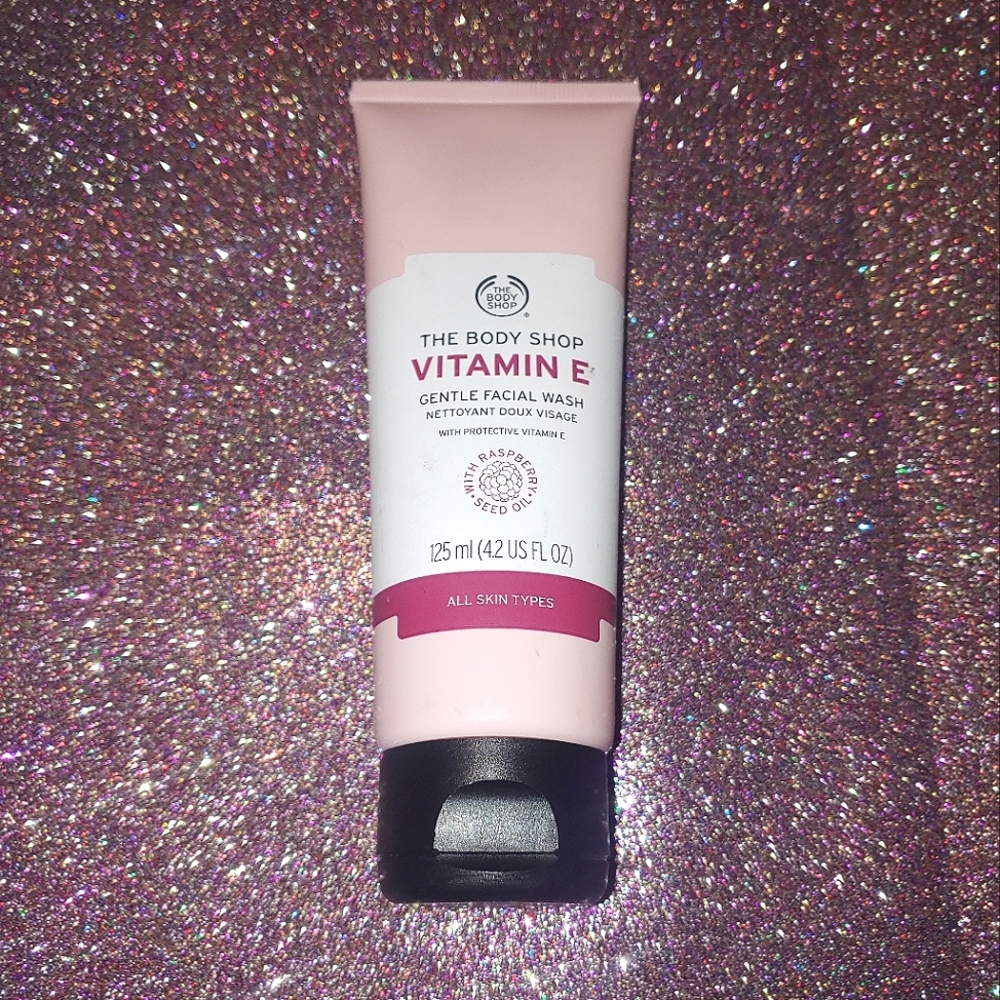 Vitamin E Gentle Facial Wash The Body Shop